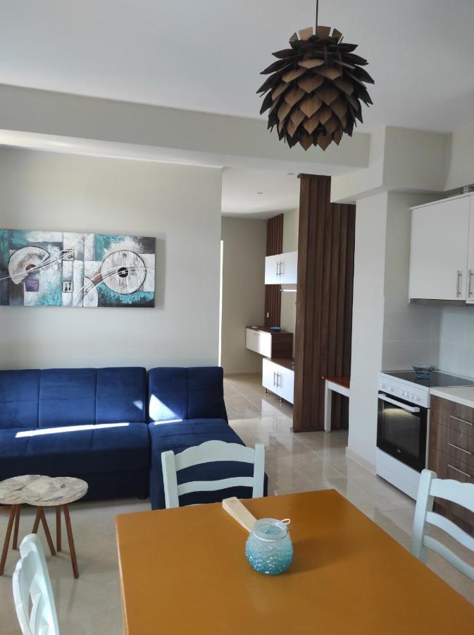Sifis Place Apartment Lentas Bagian luar foto