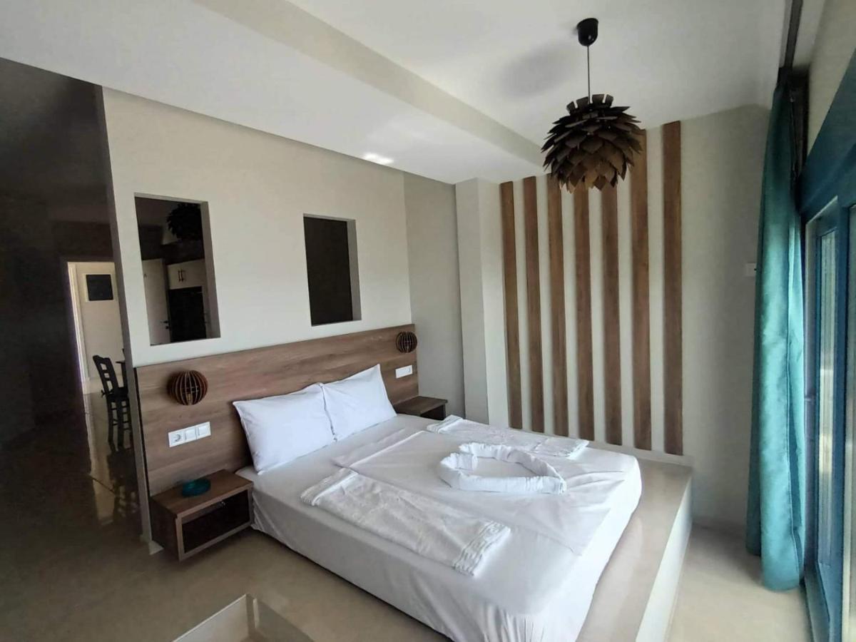 Sifis Place Apartment Lentas Bagian luar foto